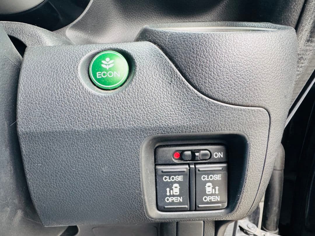 ホンダ N ボックス カスタム パッケージ 2011年式