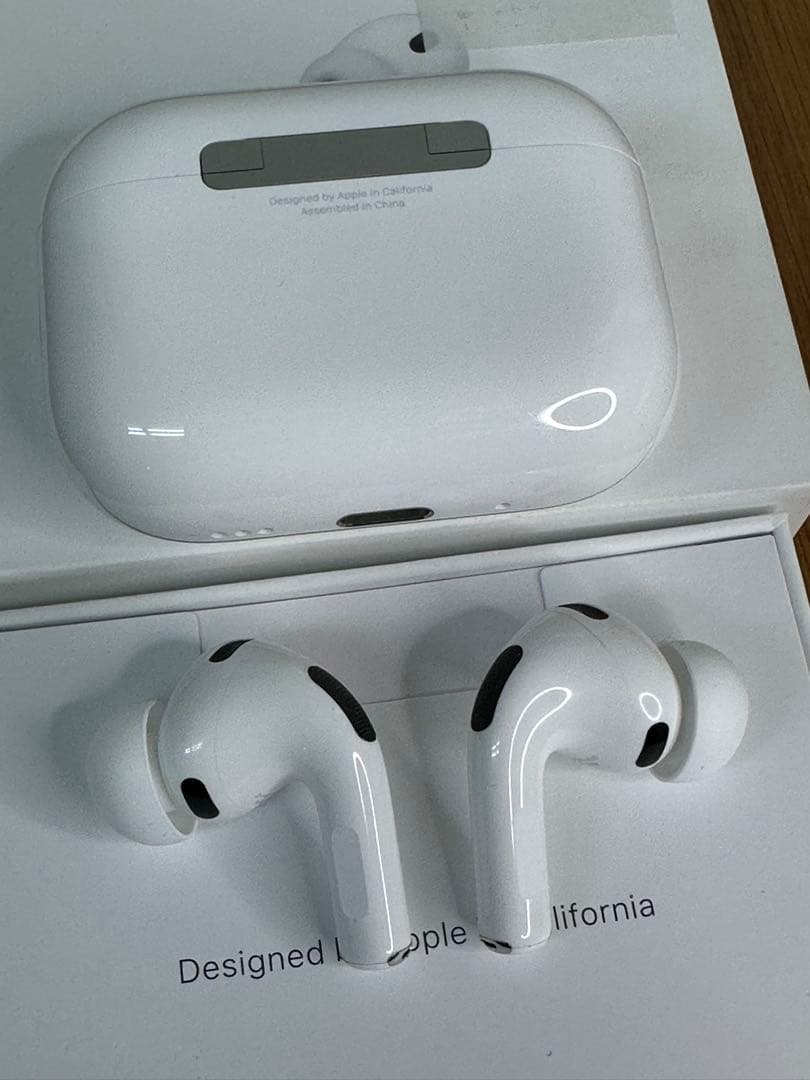 【ほぼ未使用】AirPods Pro 3 MFHP4J/A F33CY