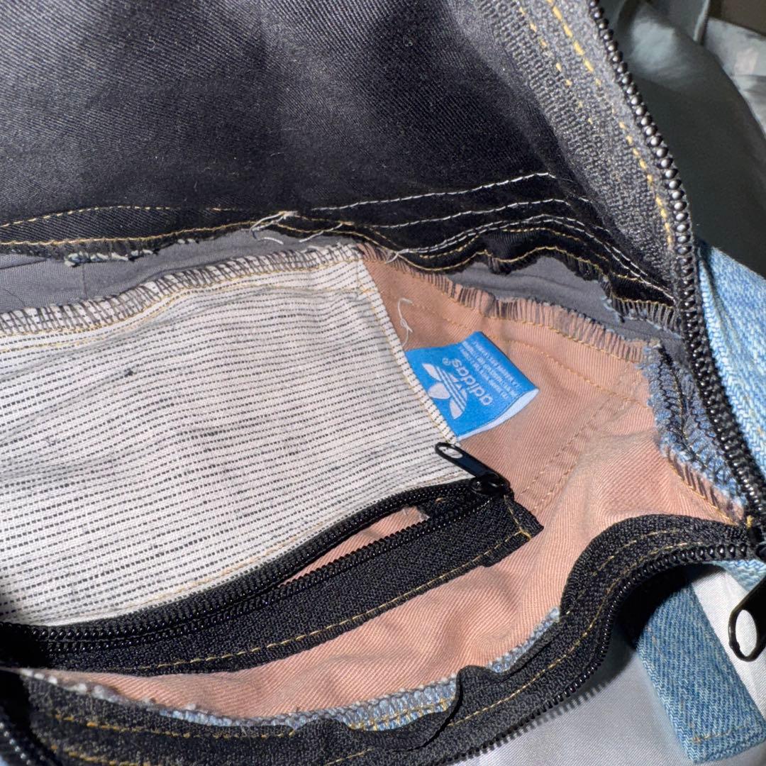 レア　adidas アディダス　リメイクバッグ　再構築　Y2K デニム