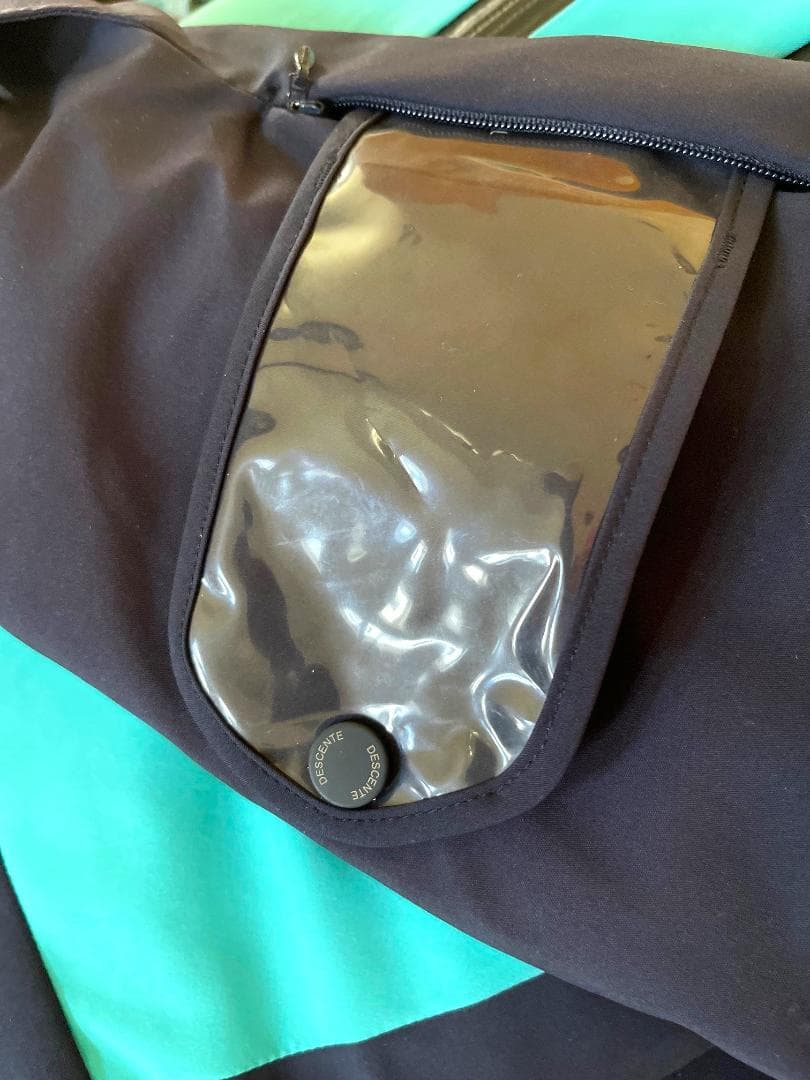 デサント 2022-2023 スキーウェア 上下セット