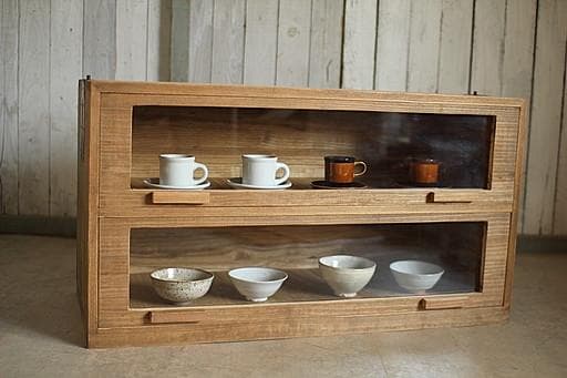 前面ガラスの木製引き出し2段　食器棚　シャツケース　収納棚　古家具