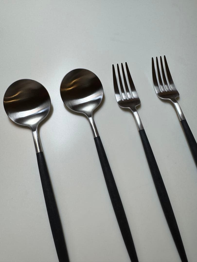 ★未使用★Cutipolカトラリーセット スプーン2本 フォーク2本