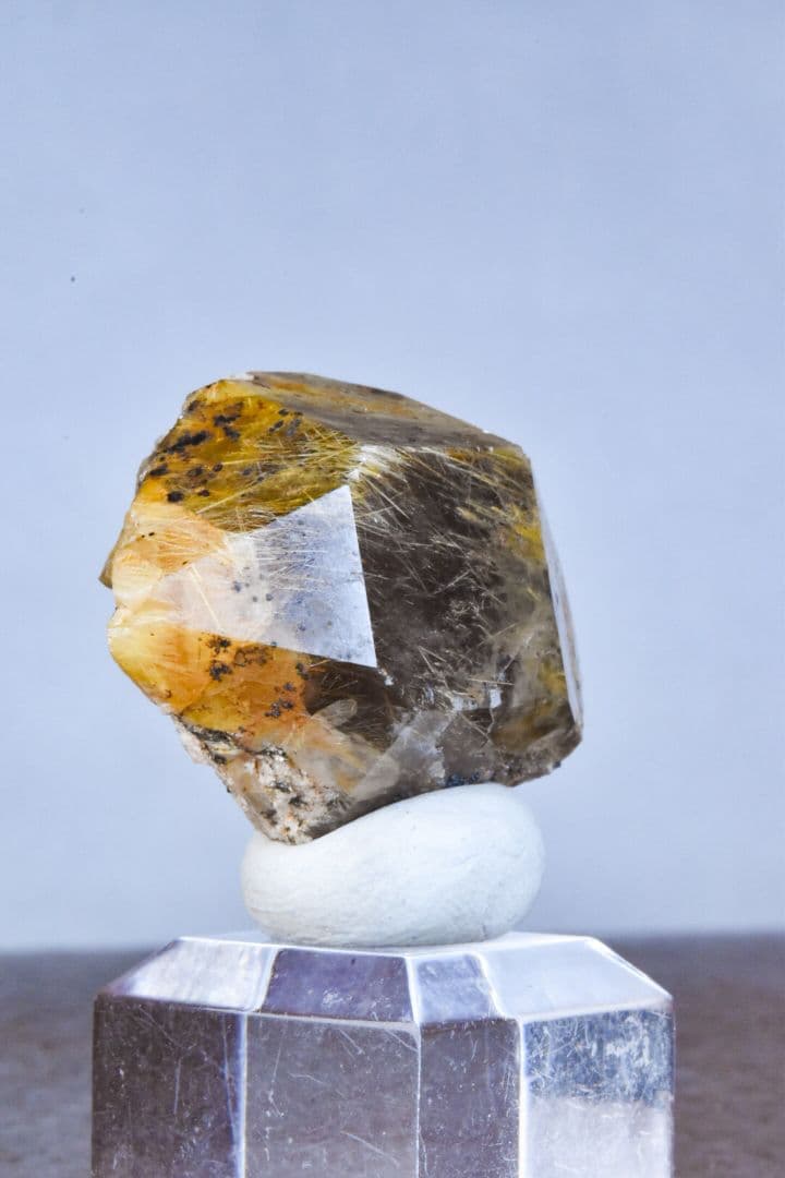 ザギ・マウンテン産 ルチルインクォーツ DT 02