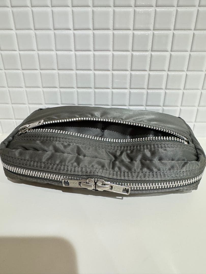 【美品】廃盤 大人気 ポーター PORTER タンカー ポーチ シルバーグレー