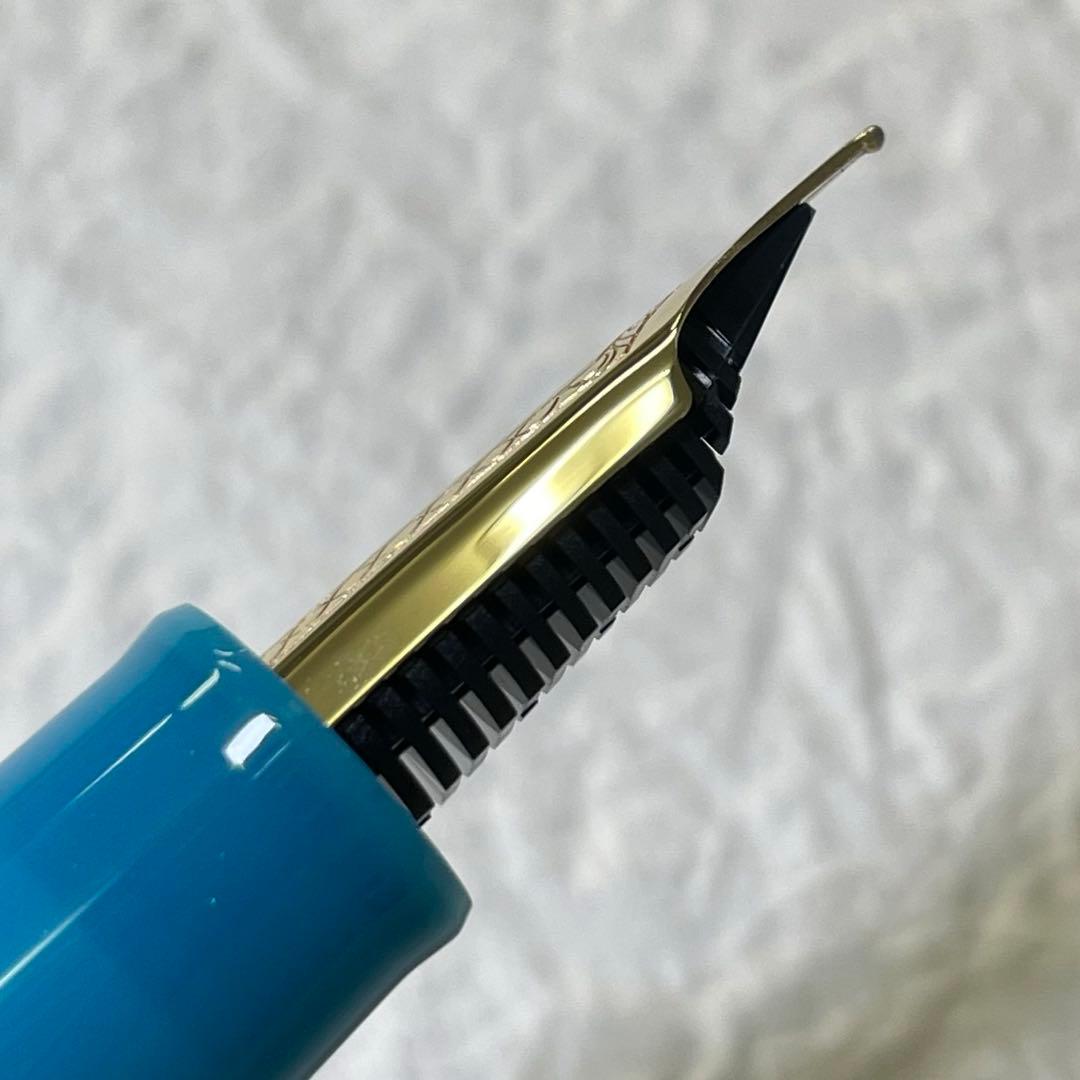 セーラー万年筆 海外限定 プロギア ブルー クエーサー 21K MF