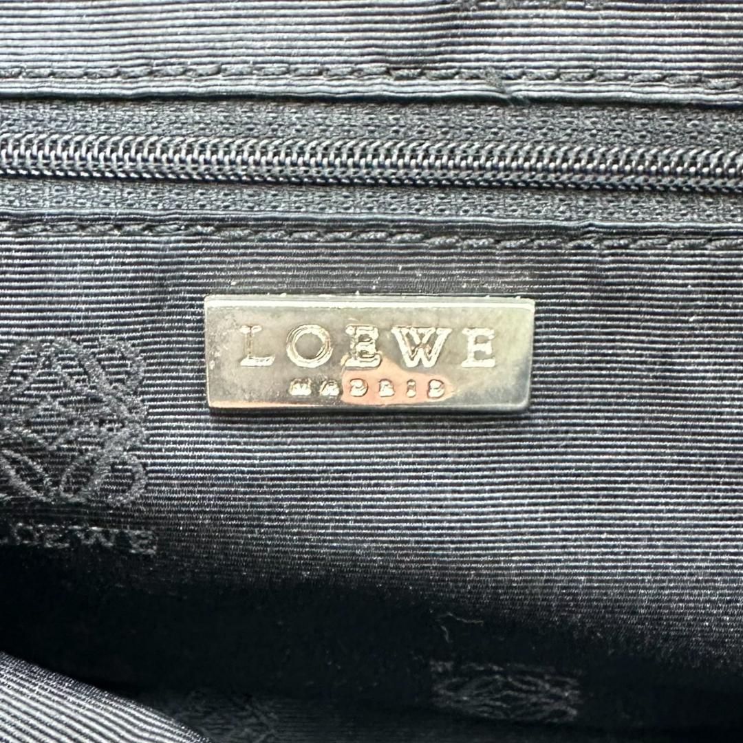 LOEWE ロエベ アナグラム型押し クラッチバッグ セカンドバッグ ブラック
