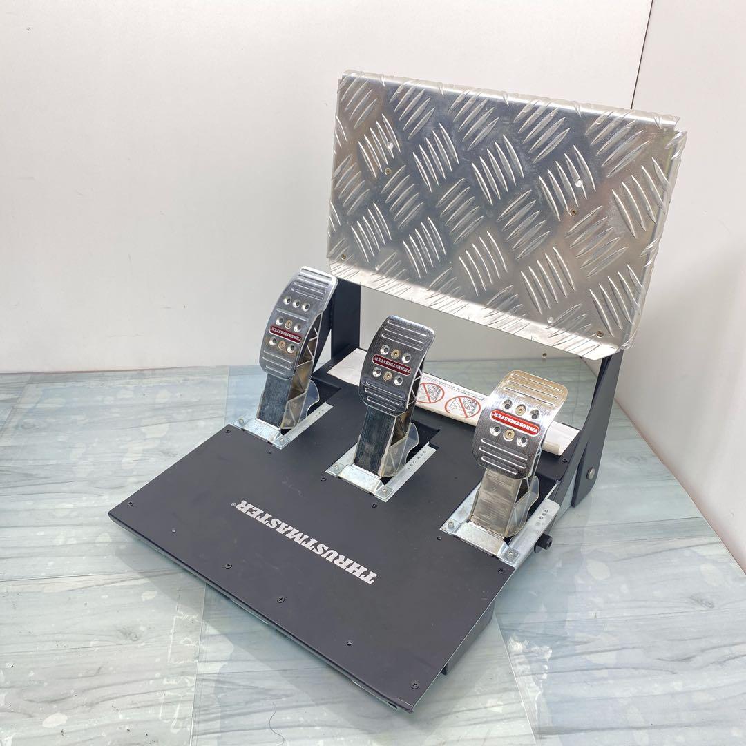 THRUSTMASTER T500 RS レーシングホイール　ペダル