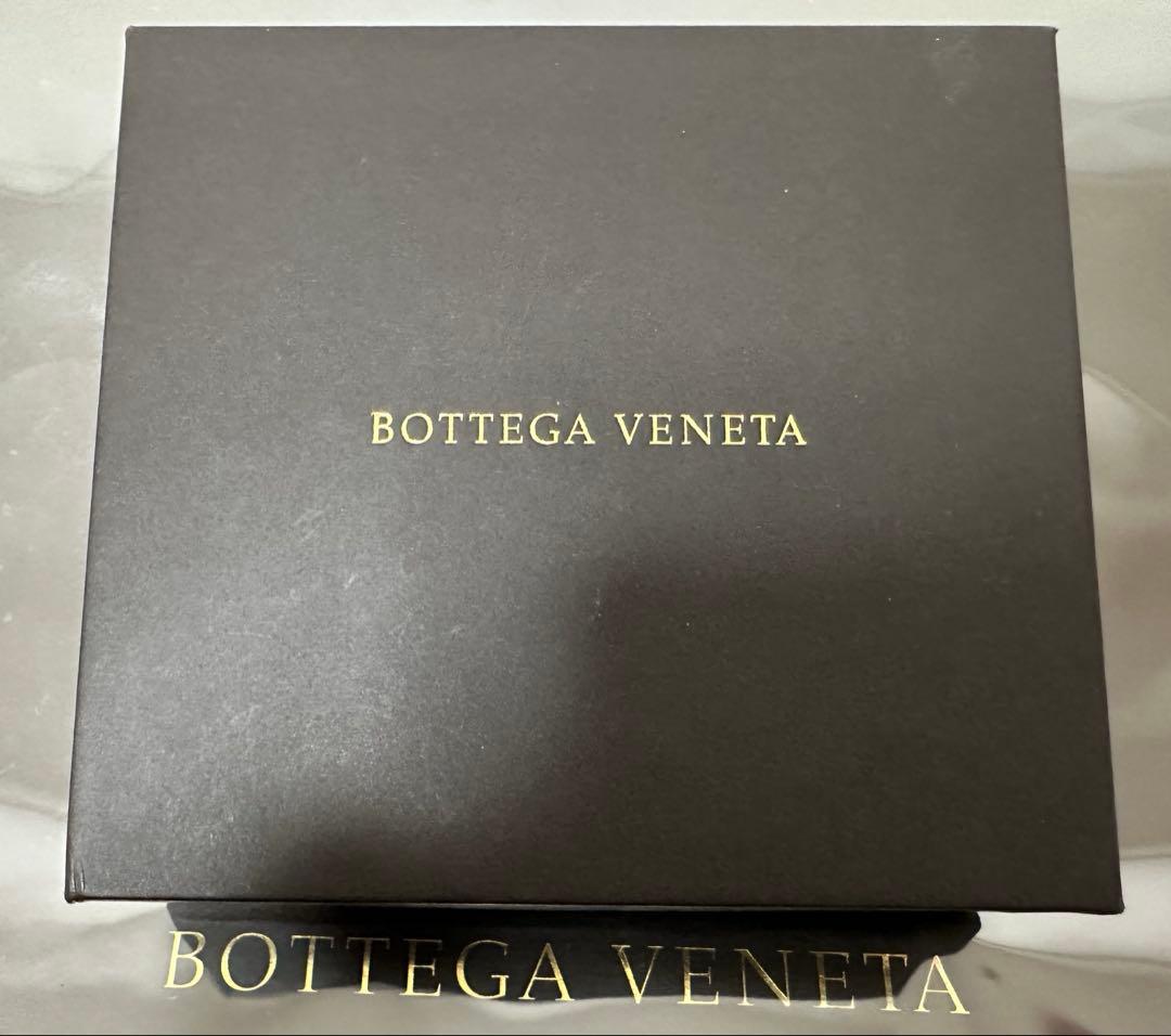 【本体のみ】ボッテガヴェネタ イントレチャートケース/ラム/黒/1️⃣✨✨
