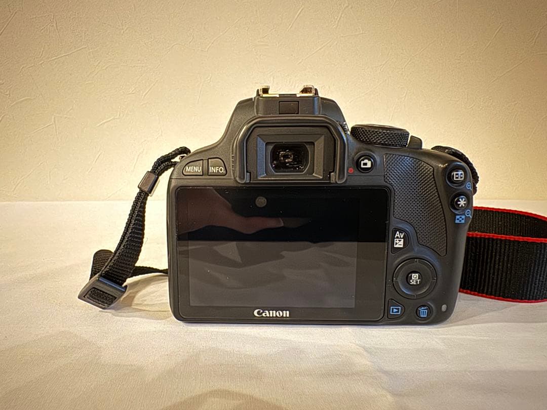 Canon EOS Kiss X7 本体とレンズ2本他※動作未確認※