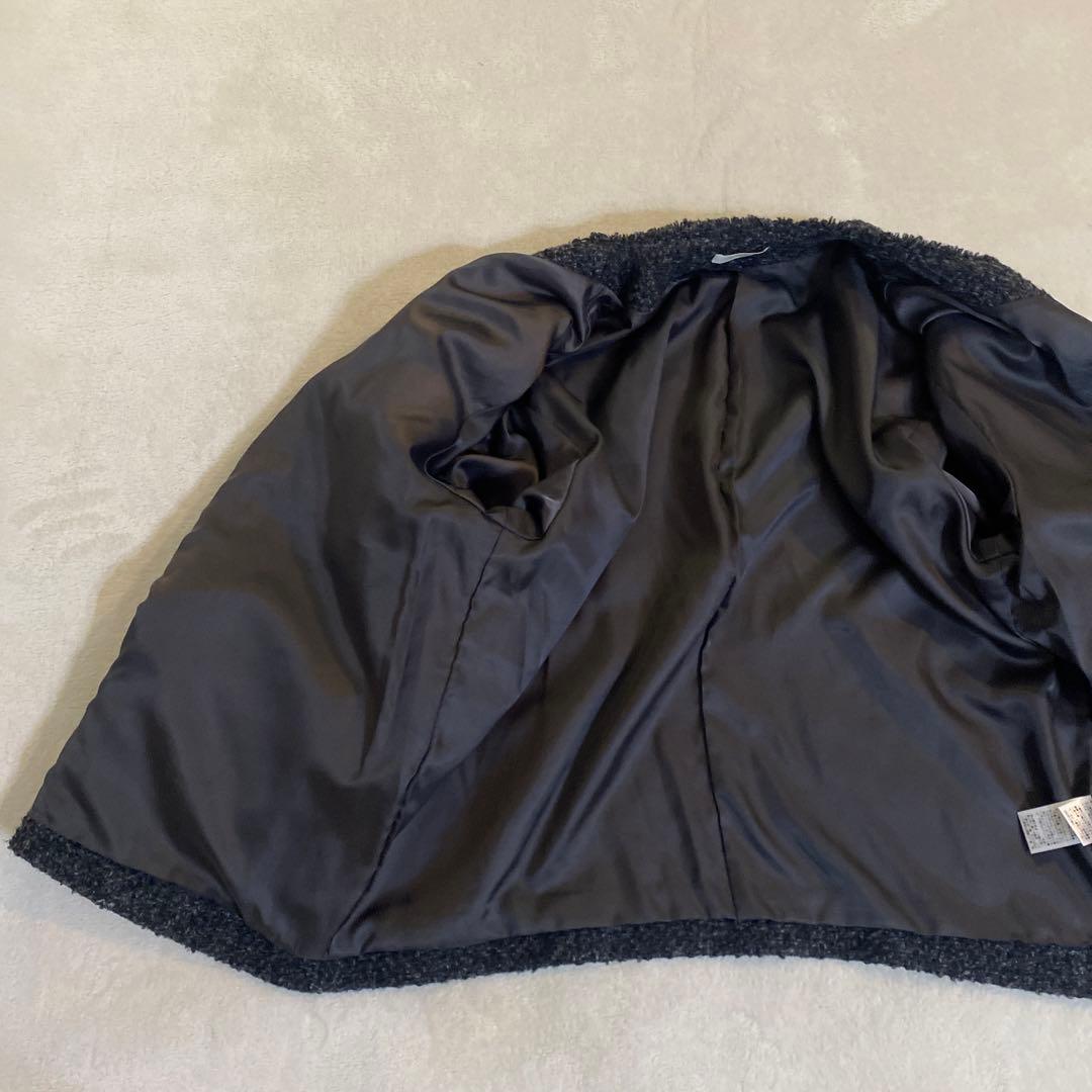 ラウンジドレス　ツイードジャケット　グレー　金ボタン　ノーカラー　卒園式　卒業式