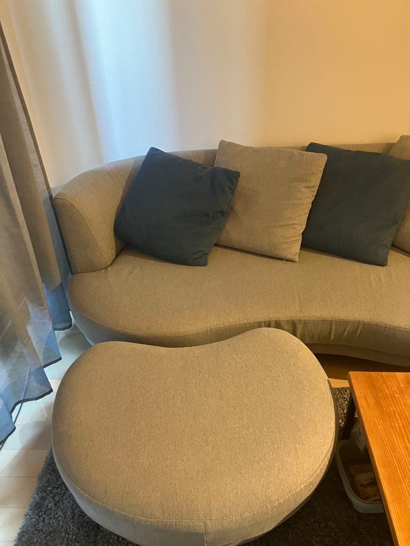 仙台 直接引き取り限定 曲線デザイン　ソファ オットマン付き