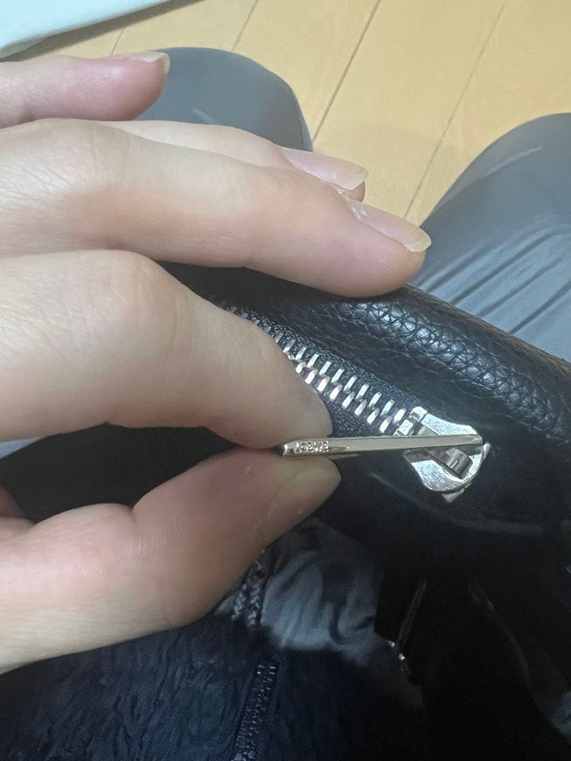 ロエベ ミリタリー　ボディ　ショルダー　バック