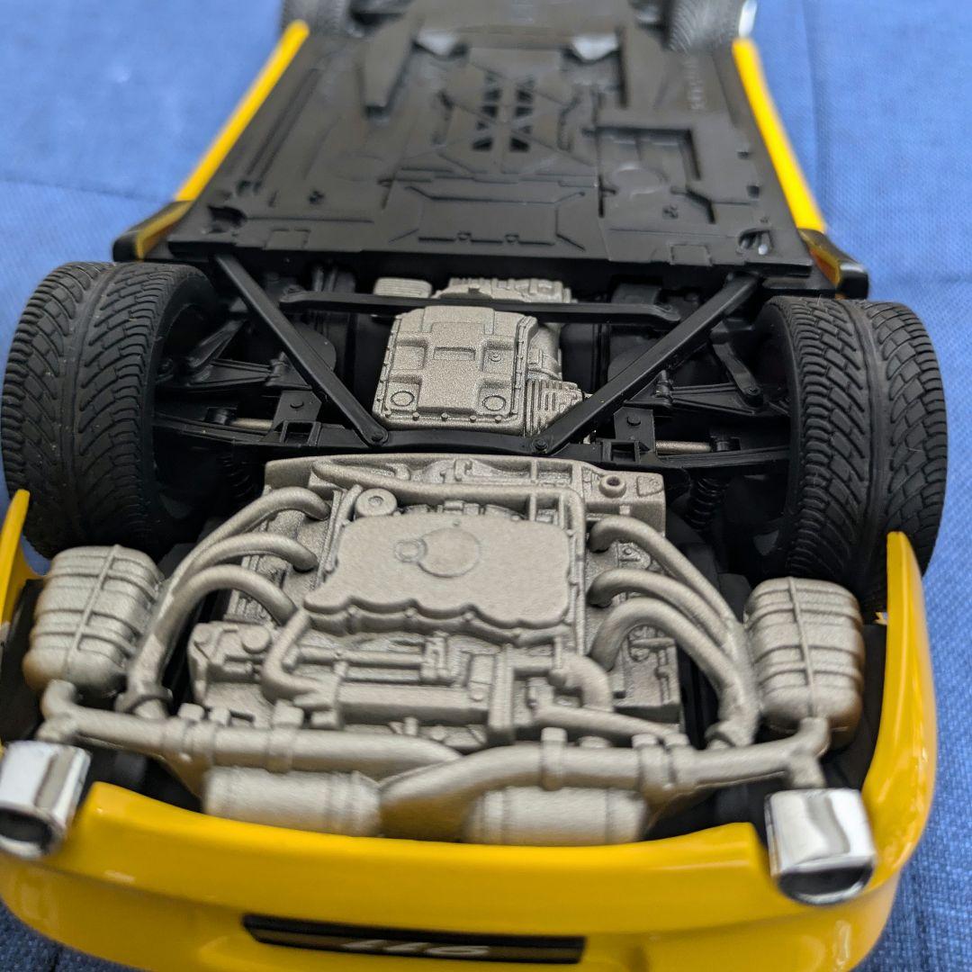 AUTOart　ポルシェ　911 996 1/18 ジャンク　後期