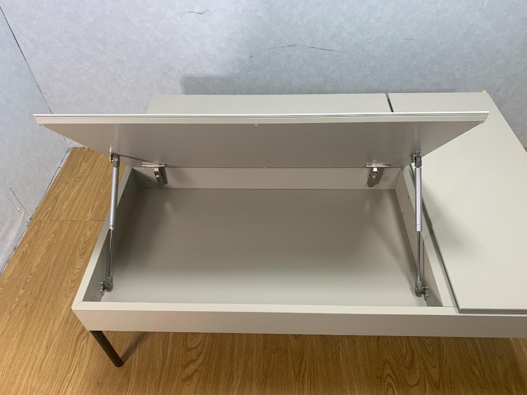 K☆132 ボーコンセプト Chiva コーヒーテーブル アッシュセラミック