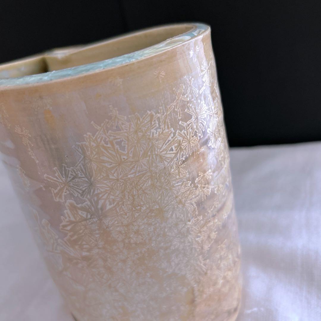 結晶釉薬のモダンな陶器花瓶　　オブジェ