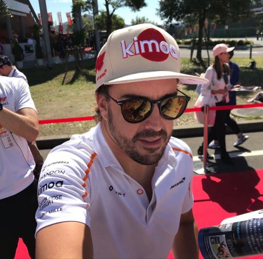 【直筆サイン】フェラーリ　F10　アロンソ　バーレーンエディション