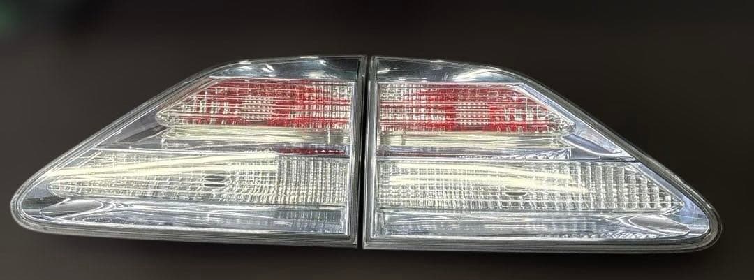 #1953 LEXUS RX450h テールランプ