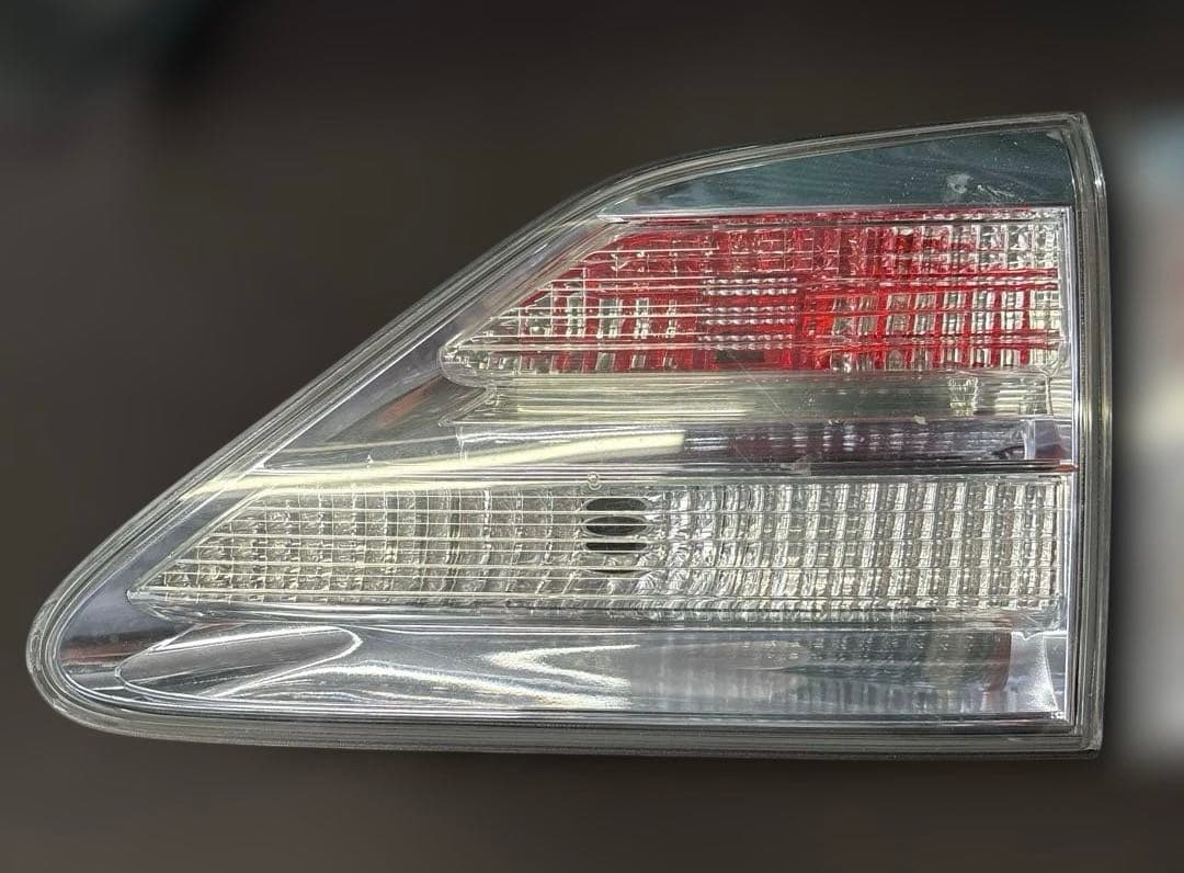 #1953 LEXUS RX450h テールランプ