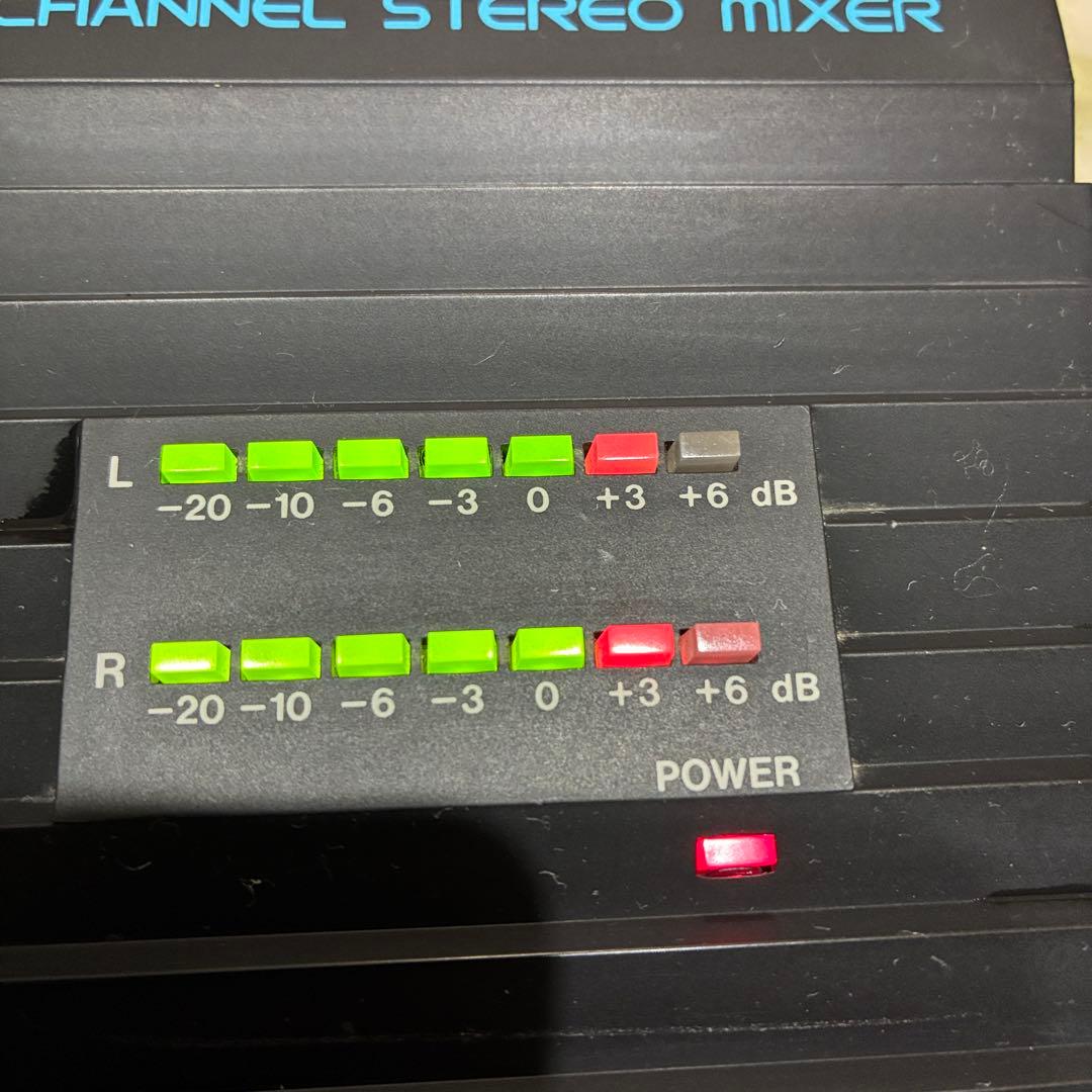 動作ok BOSS 8チャンネルステレオミキサー アナログミキサー BX-80