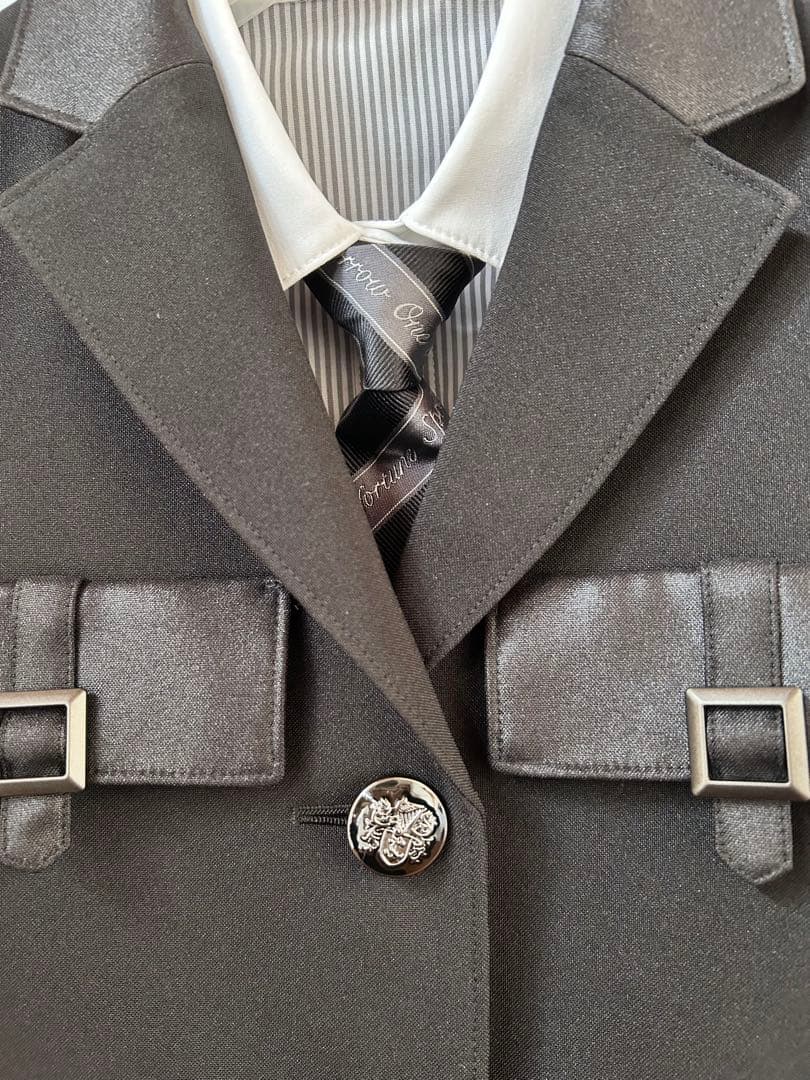 ◆ELLE EN NOIR◆未使用に近い150 卒業式入学式ジャケットスカート