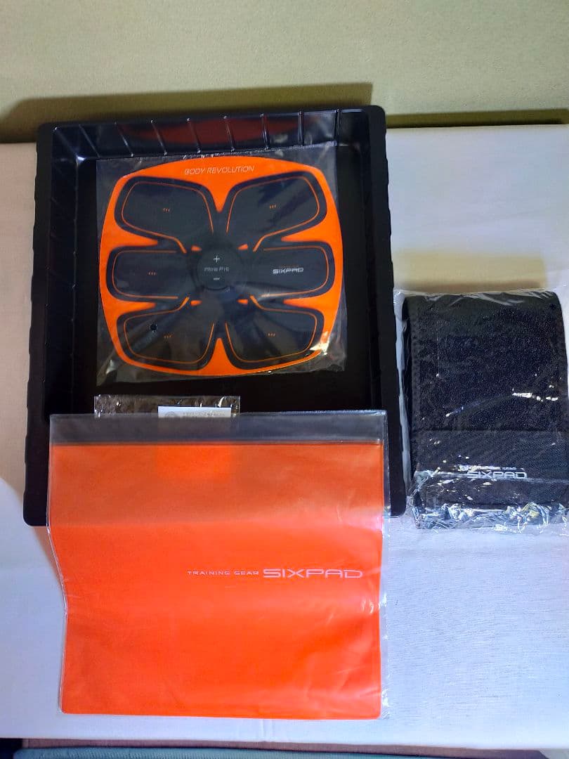 美品 SIXPAD充電式 AbsFit2×1・BodyFit2×2・ジェルシート