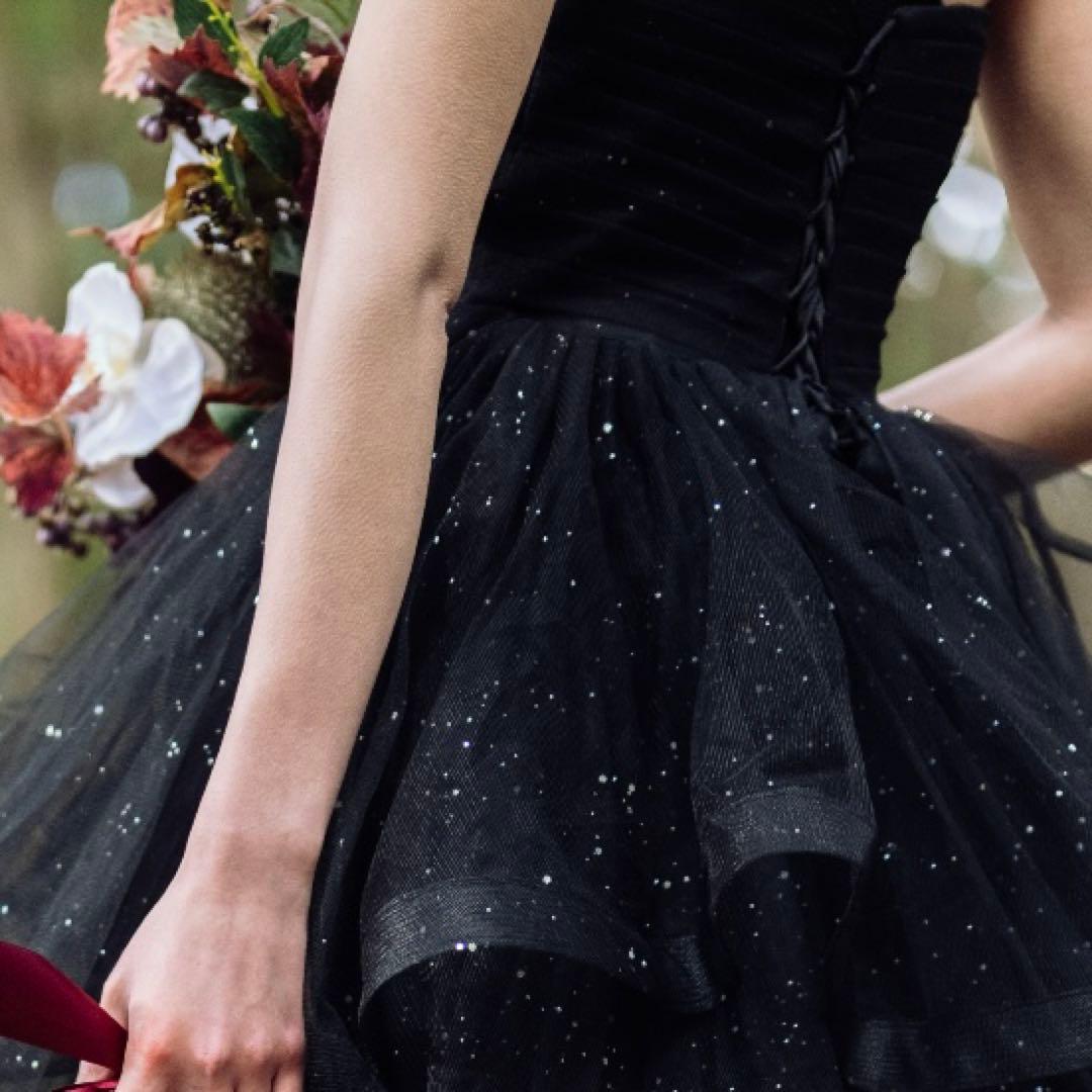 ブラック ストラップレス ウェディングドレス