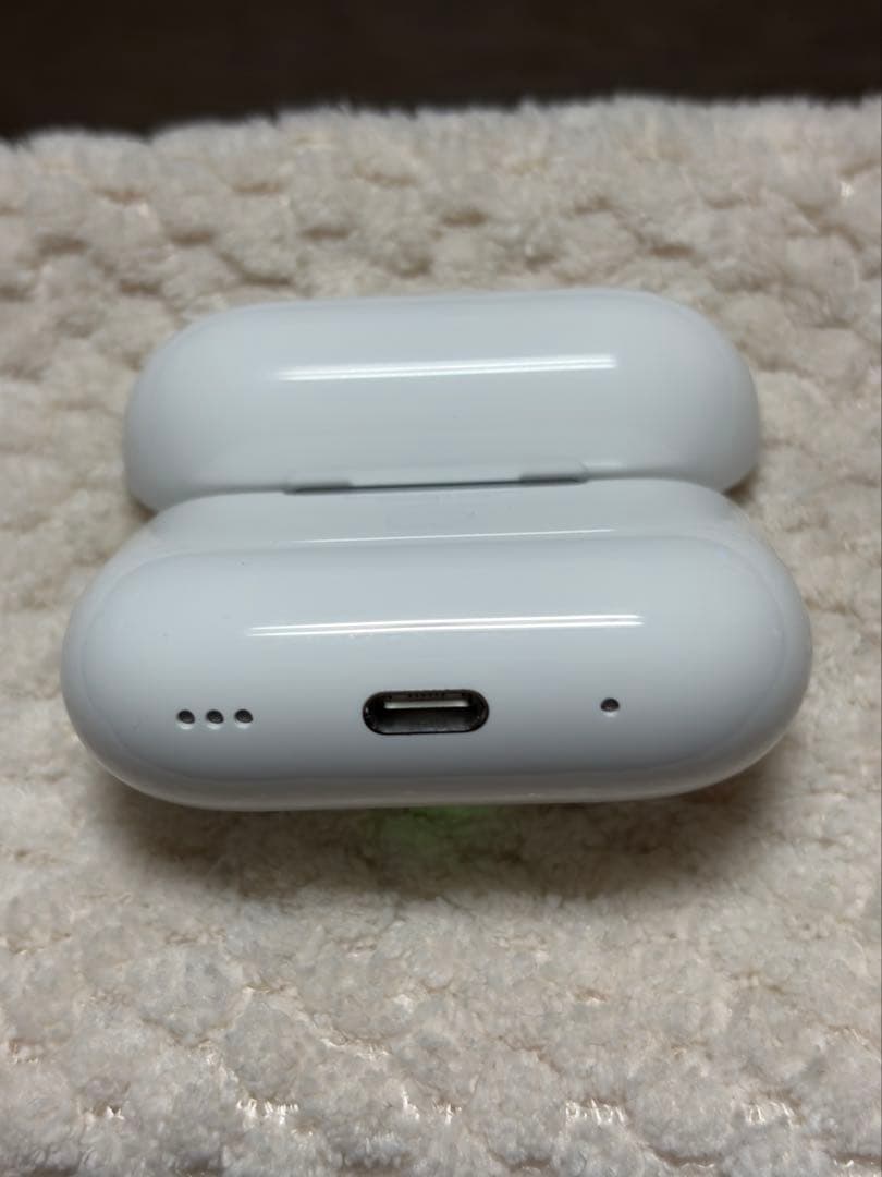 【美品】AirPods Pro（第2世代）充電ケーブル・イヤーチップ付動作確認済