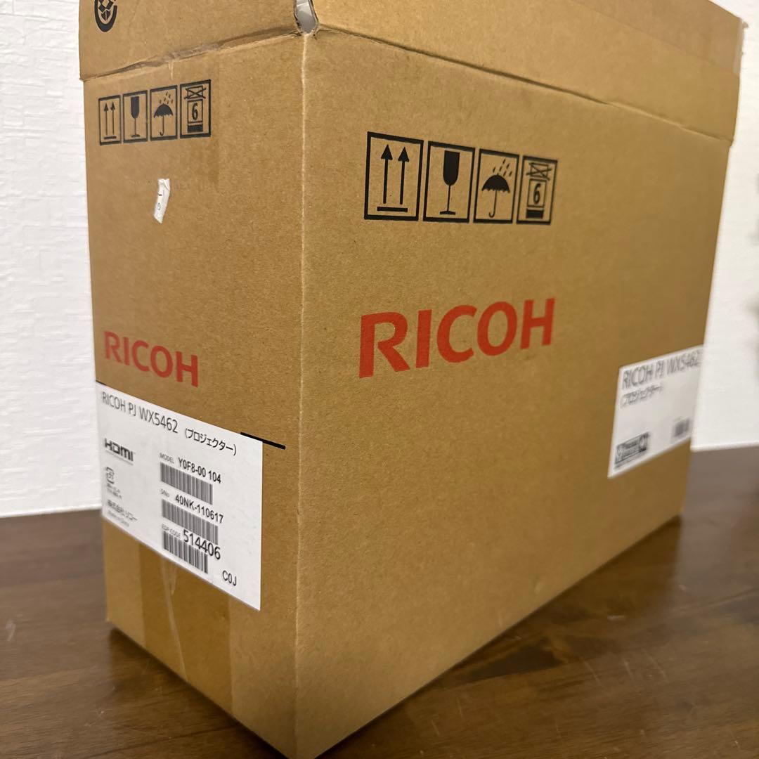 *美品*RICOH プロジェクター WX5462 ランプ 元箱付き