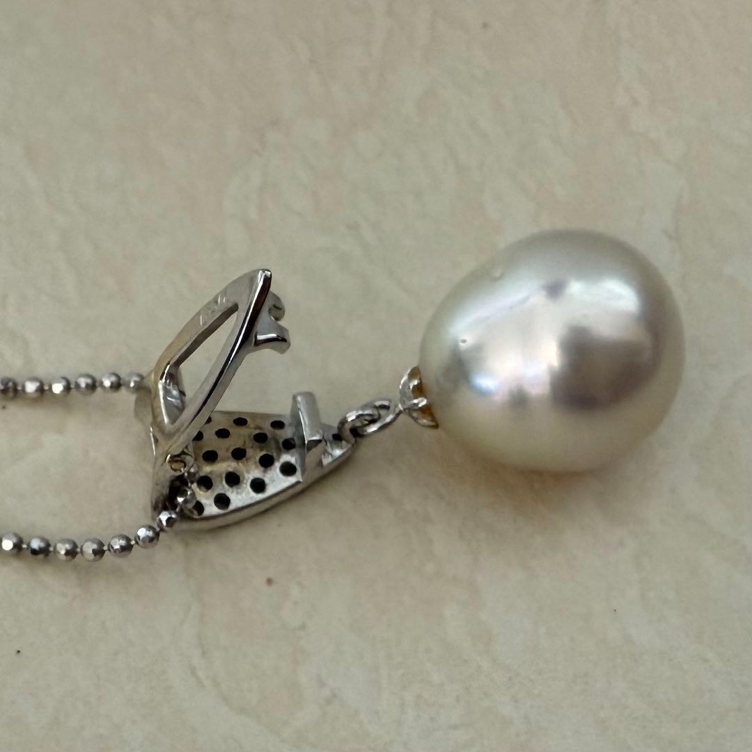 桜玲子　k18WGダイヤ0.30南洋白蝶パールペンダントトップ