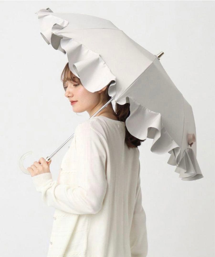 【新品同様✨】ランバン オン ブルー ラッフルフリル 折りたたみ傘 楽折り