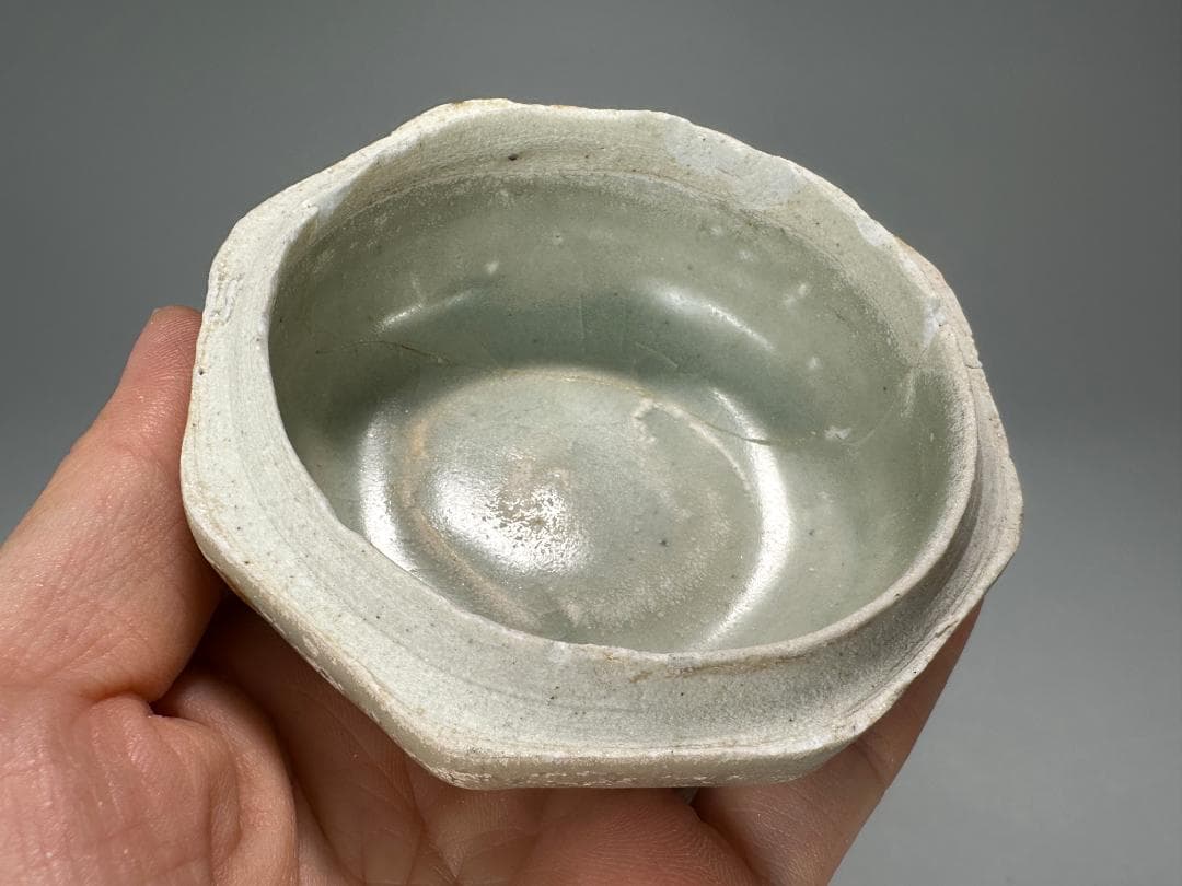 中国美術　宋時代　青白磁　湖田窯　香道具　花卉文香合　古物　時代物　唐物