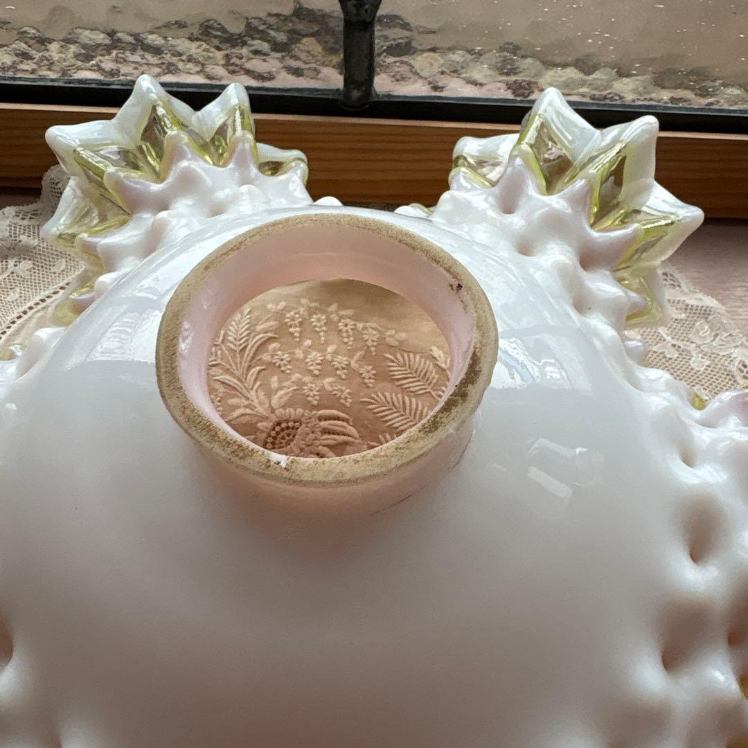 フランス アンティーク ガラスランプシェード　ヴァセリンガラス