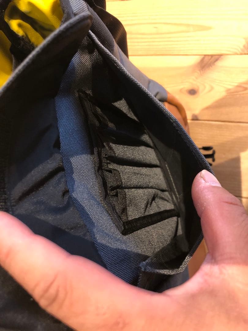 supreme messenger bag メッセンジャー　バッグ