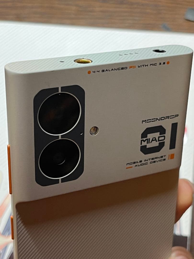 スマートフォン本体 MOONDROP MIAD 01