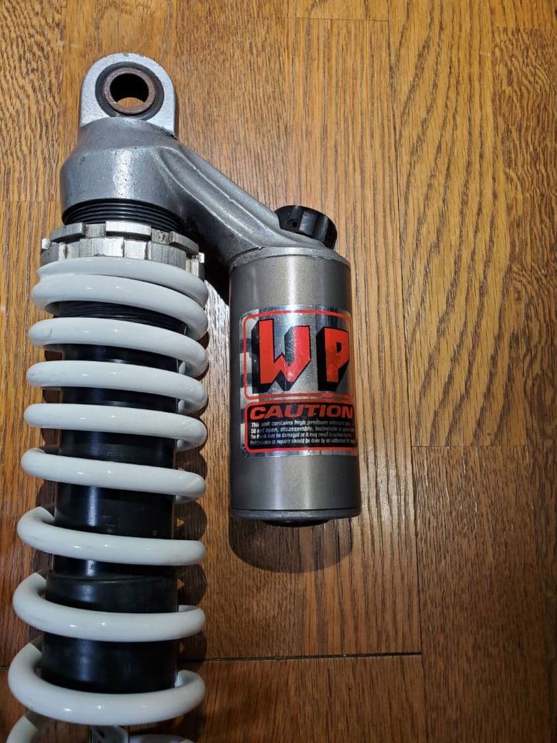 gs400 当時物ホワイトパワーリアサス