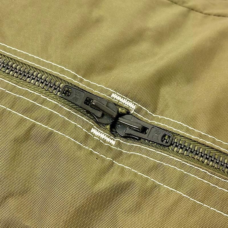 ま*さ様 【希少】フランス軍 AERAZUR パラシュートバッグ 65L 金属製