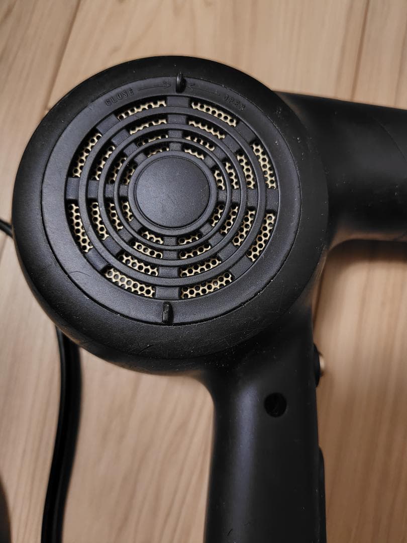 ヘアドライヤー　HOLISTIC cures