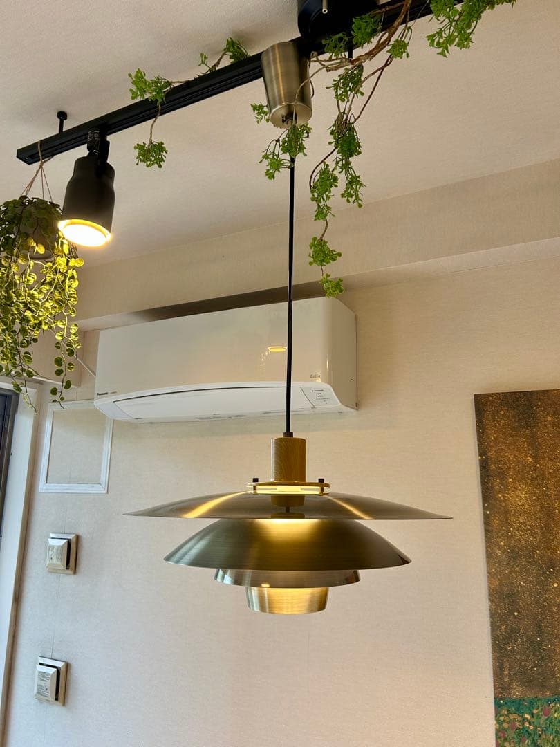 ミッケリ　モダンペンダントライト シルバーゴールド