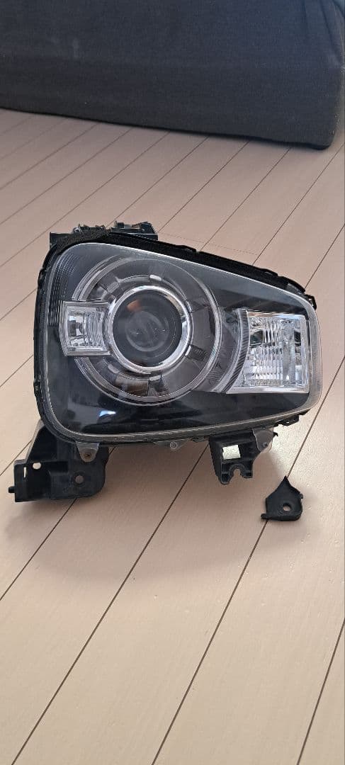 HA36S　アルトワークス ヘッドライト 2個セット 取り付けブラケット欠けあり