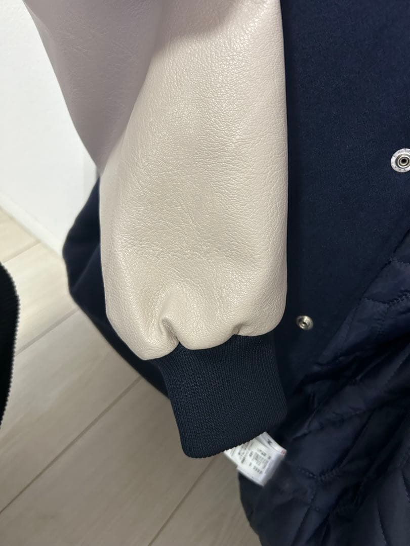 ロサンゼルス・ドジャース スタジャン ネイビー/アイボリー