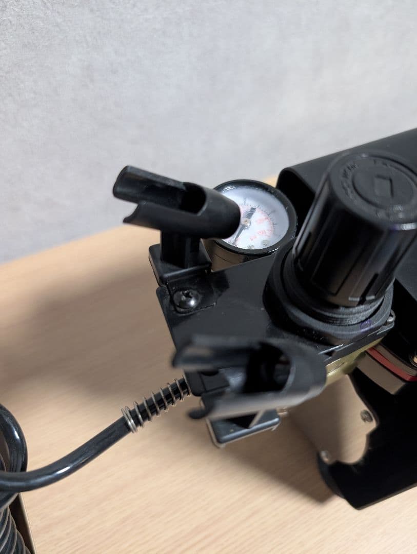 NITRO-COMP V1 高性能エアシステム　エアブラシ付き