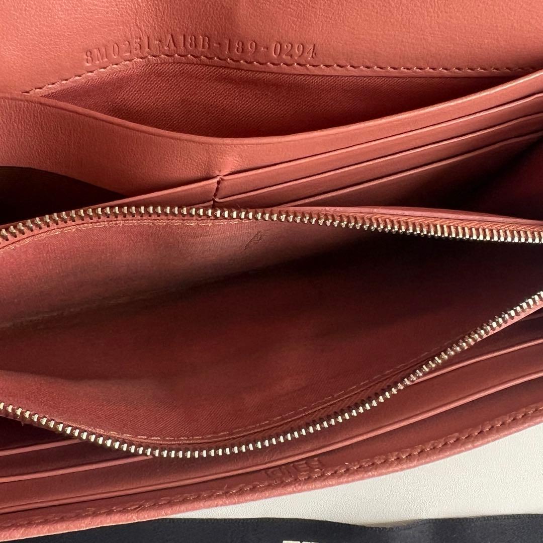 28 美品 FENDI フェンディ エフイズ 2つ折り 長財布