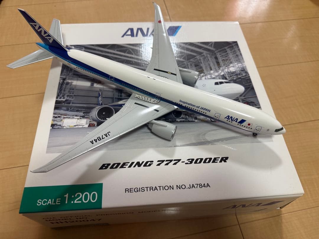 全日空商事ANA JA784A B777-300ER 1:200