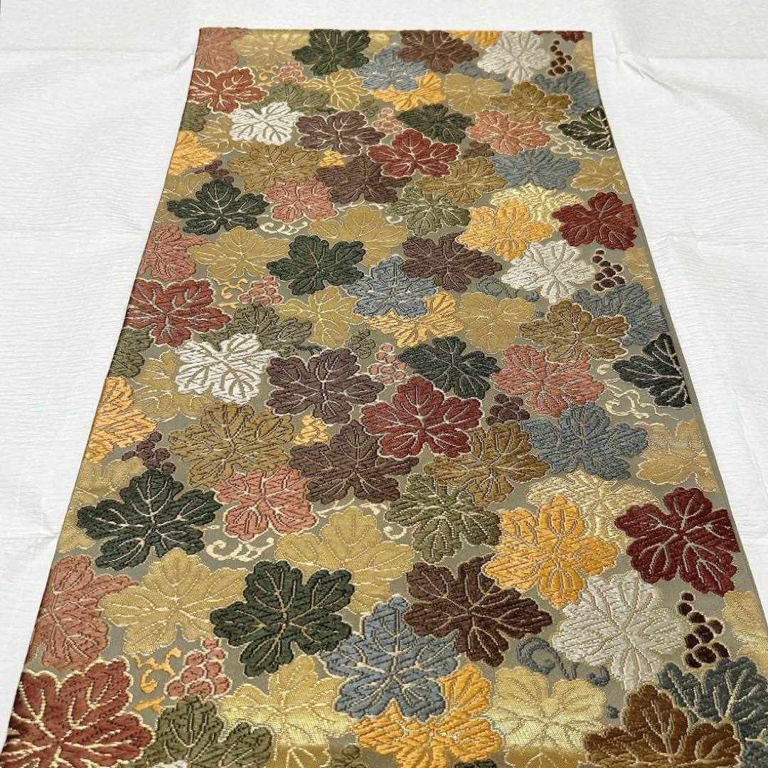 【婦人画報掲載品】袋帯　西陣織　葡萄葉文　正絹　逸品