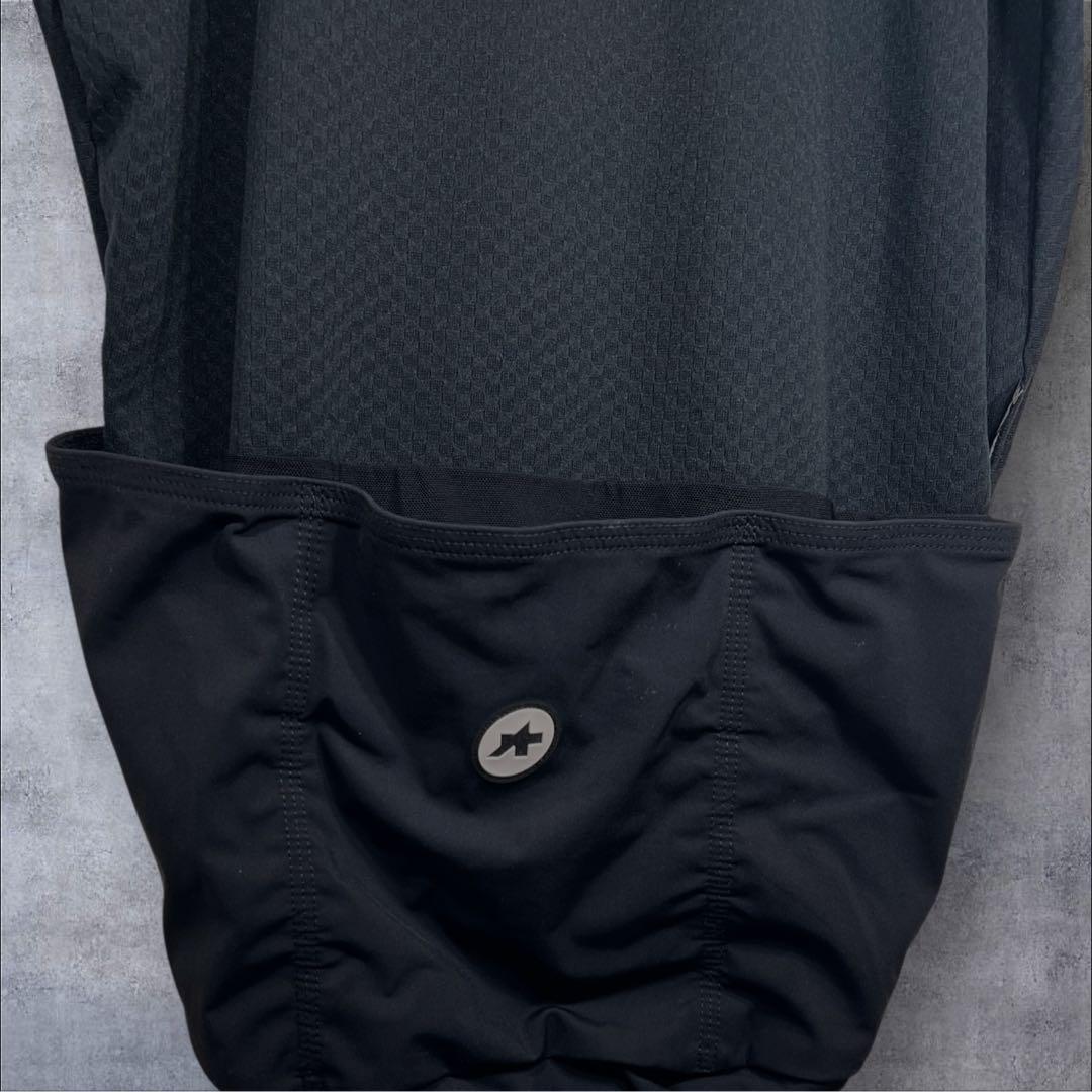 ASSOS サイクリングウェア　黒　sサイズ 半袖 ジャージ 後ろポケット