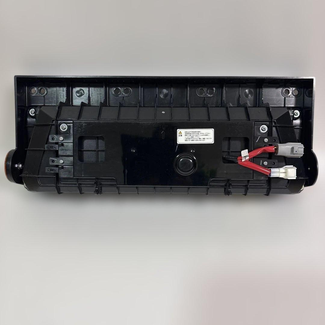 小糸 3連タイプ トラック用 ⑱ シーケンシャルターン（運転席側）右