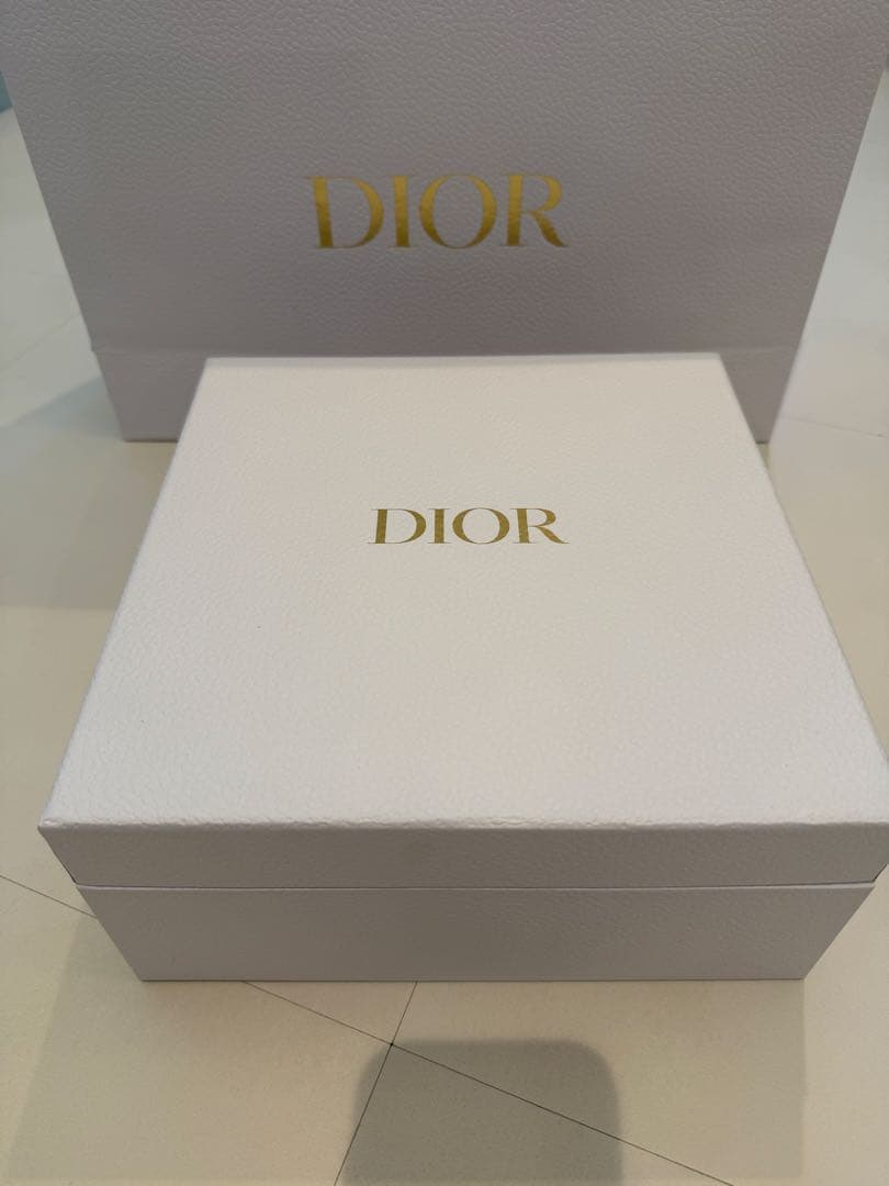 クリスチャンディオール　プレステージVIP顧客限定品　高級ケース