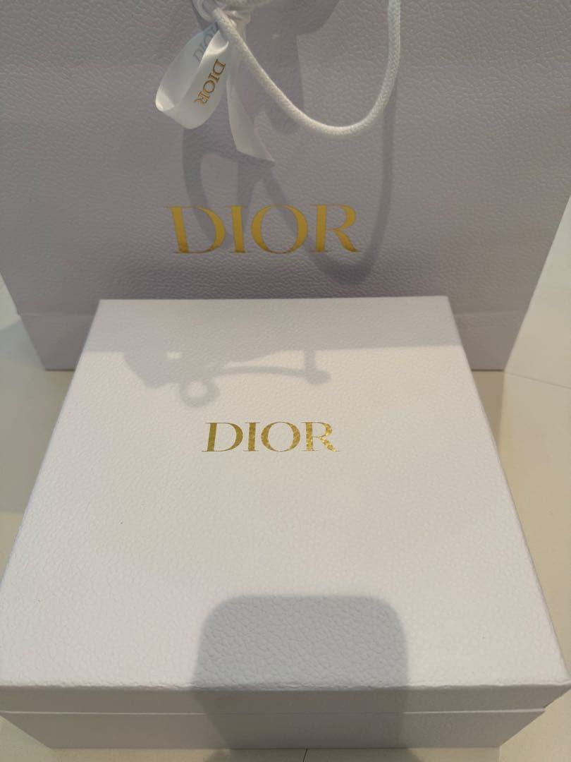クリスチャンディオール　プレステージVIP顧客限定品　高級ケース