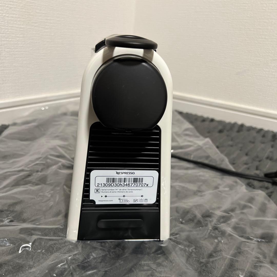 NESPRESSO ESSENZA MINI エスプレッソマシン