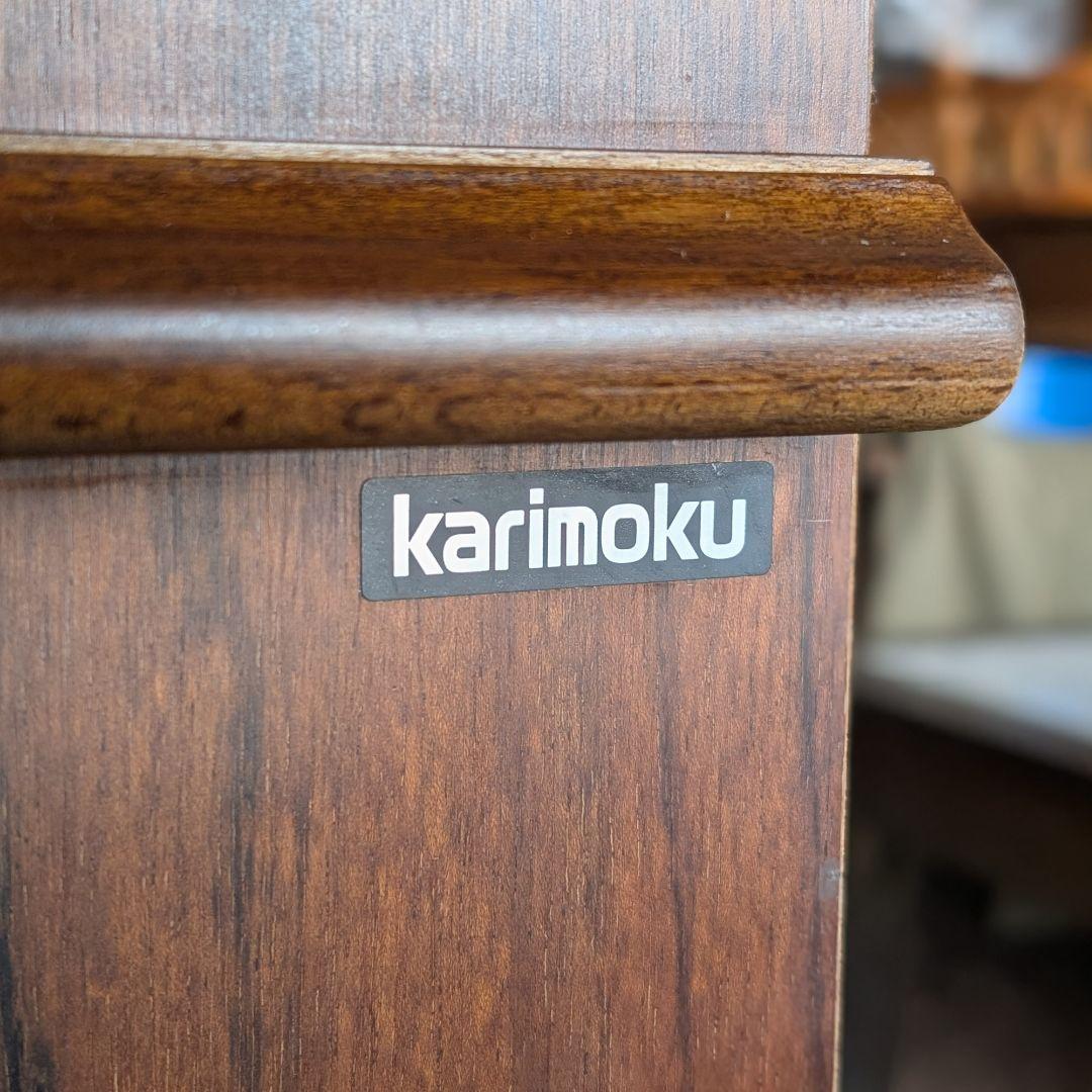 【古家具】カリモク家具 コロニアルシリーズのヴィンテージな食器棚　キッチンボード